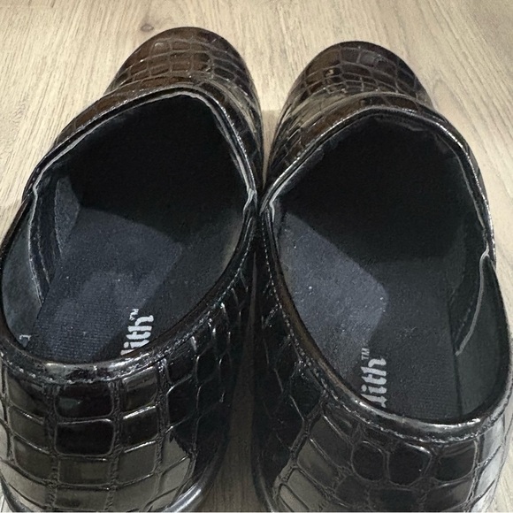 Judith Slip Resistant Mule Clogs Nurse Comfort Black Croc Patent Leather Sz 8.5 - Picture 5 of 10